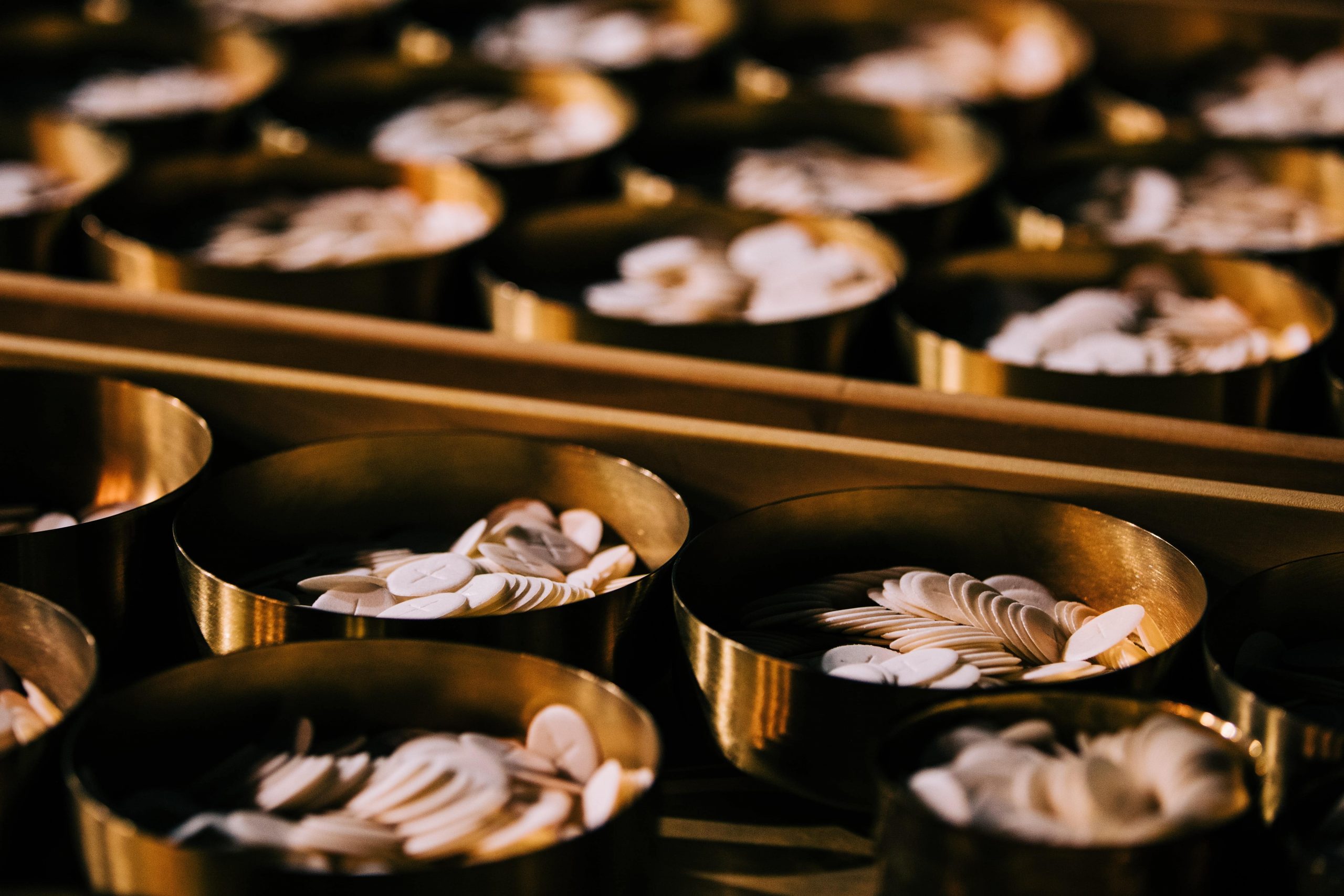 grant-whitty-Ua4yus9xznA-unsplash-min
